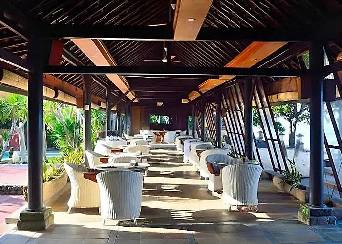 酒店 佩尼达海景酒店 3*